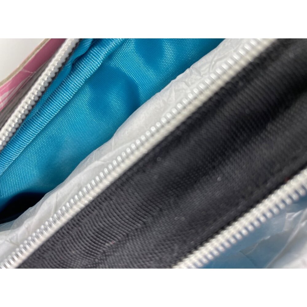 Metro Black Toiletry Case 3 Zip Kit Blue Interior - Picture 9 of 12